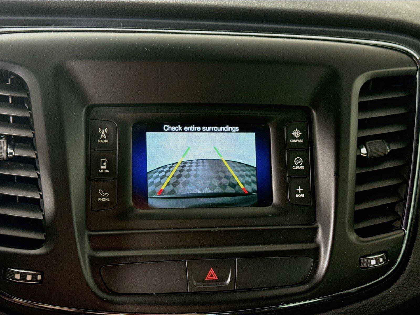 Used 2015 Chrysler 200 S FWD image 7