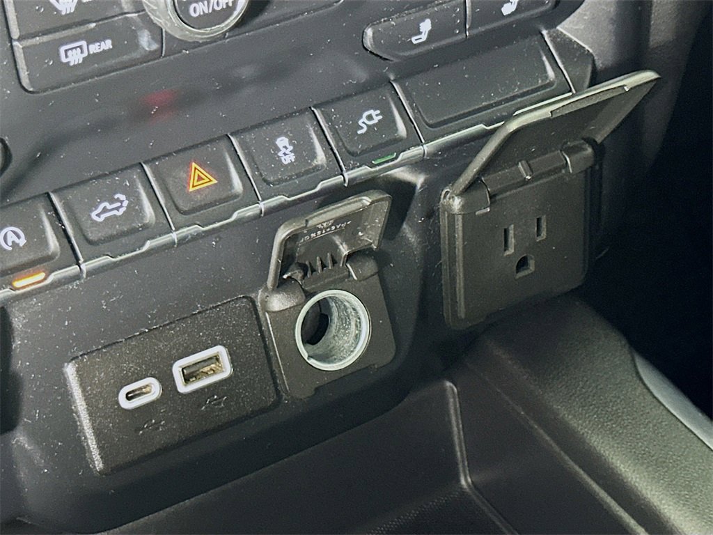 Used 2020 Chevrolet Silverado 1500 RST w/ All-Star Edition image 28