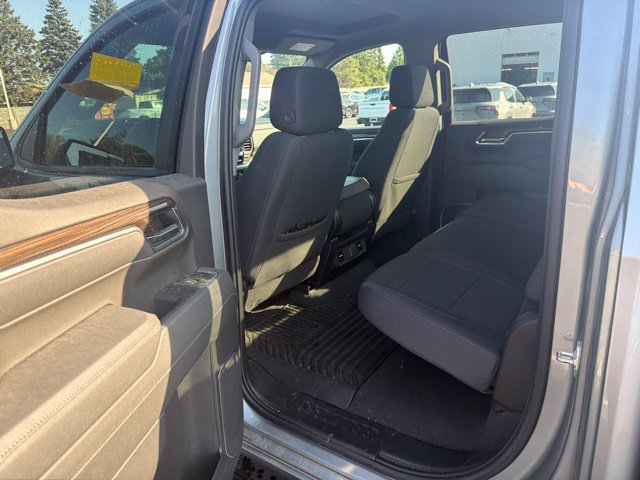 Used 2025 Chevrolet Silverado 1500 LT AWD/4WD image 13