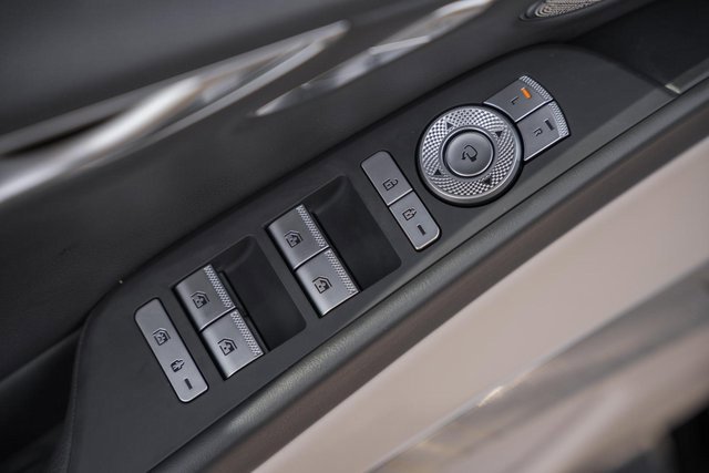 Used 2022 Genesis G80 2.5T w/ Prestige Package image 37