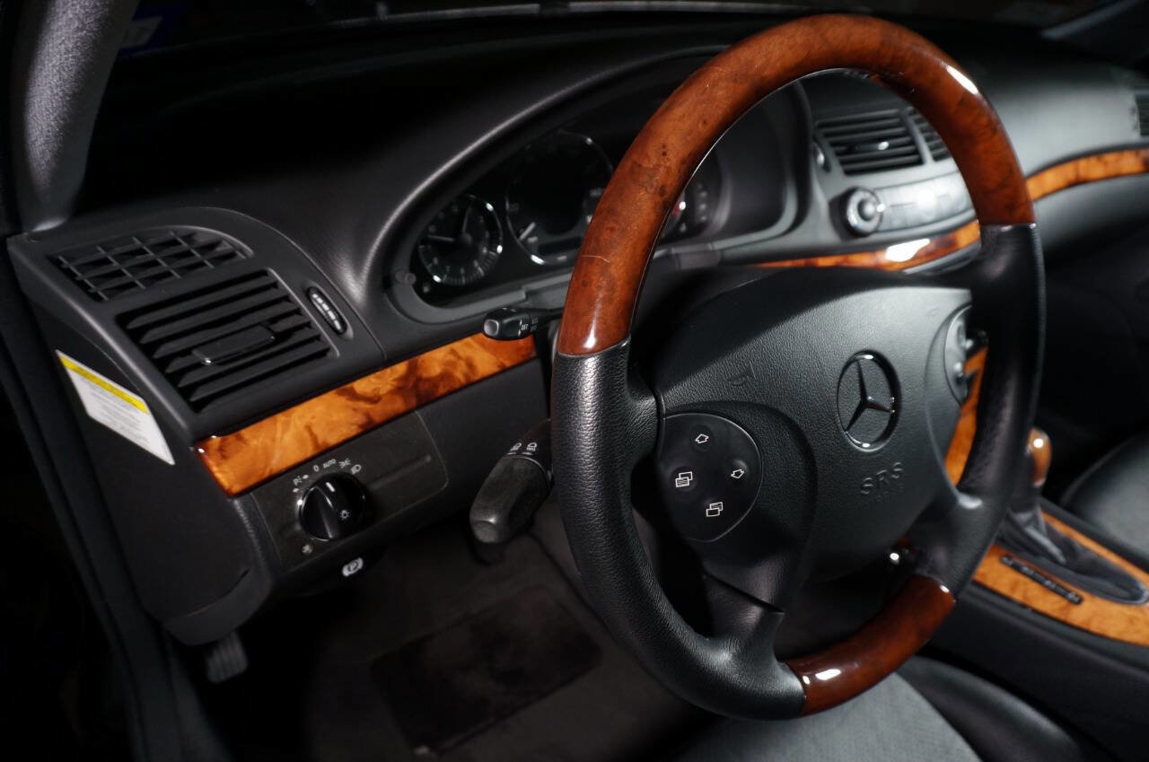 Used 2006 Mercedes-Benz E 350 Sedan image 20