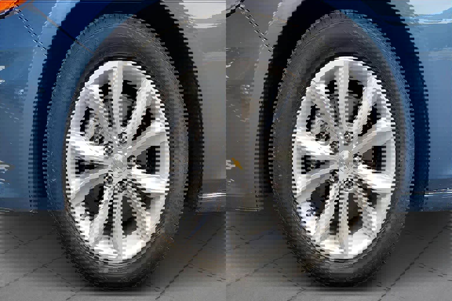 Used 2024 Chevrolet Malibu LT image 11