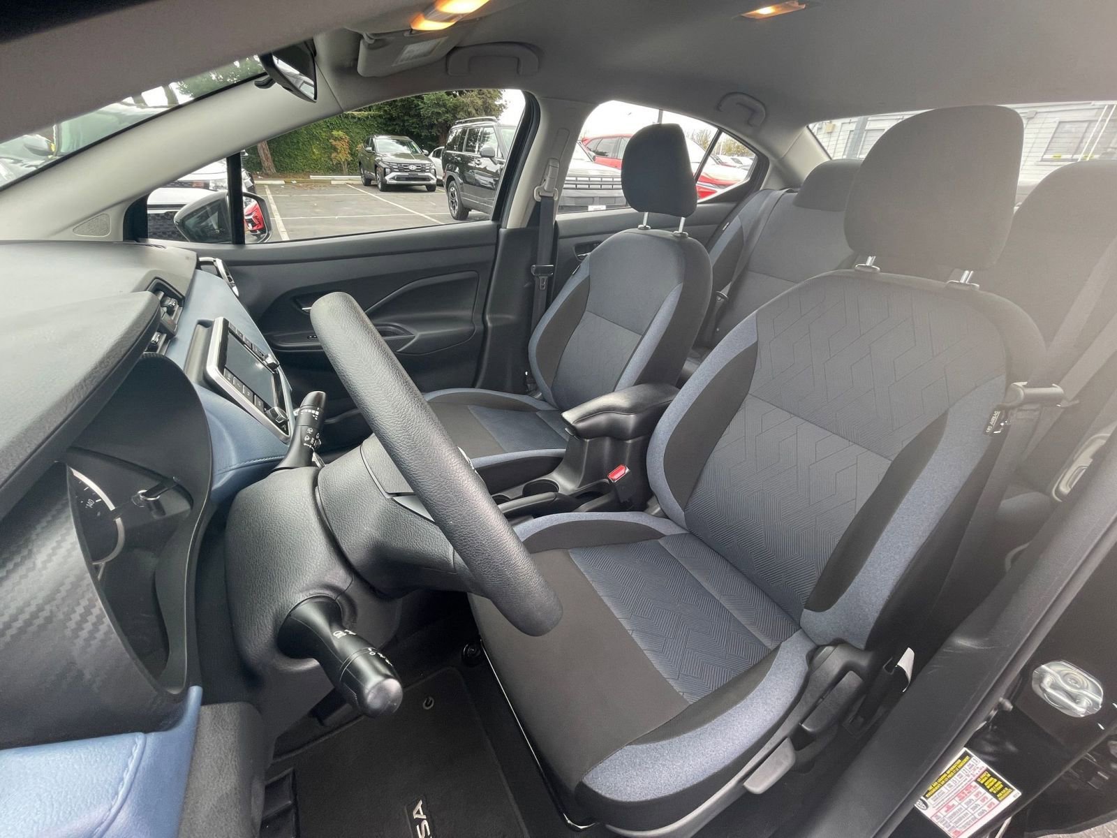 Used 2025 Nissan Versa SV image 31