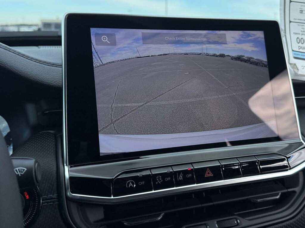 New 2026 Jeep Compass Latitude image 31