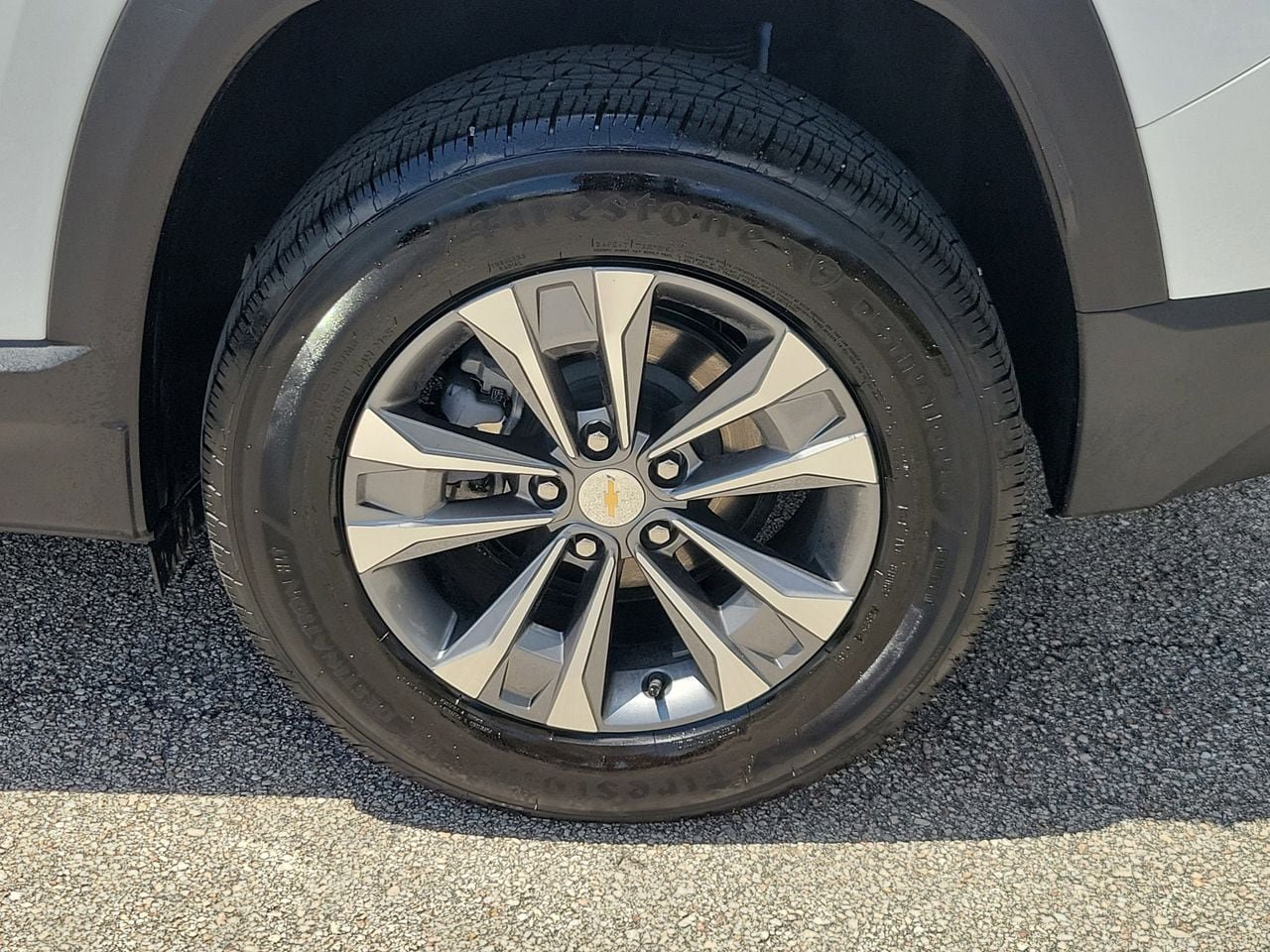 Used 2026 Chevrolet Equinox LT FWD image 5