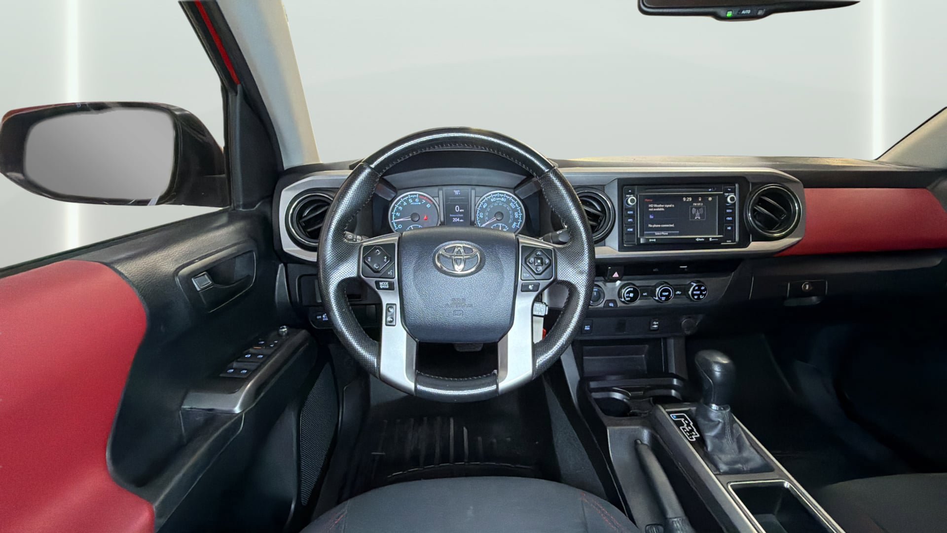 Used 2016 Toyota Tacoma SR5 w/ SR5 Appearance Package (SN) AWD/4WD image 16