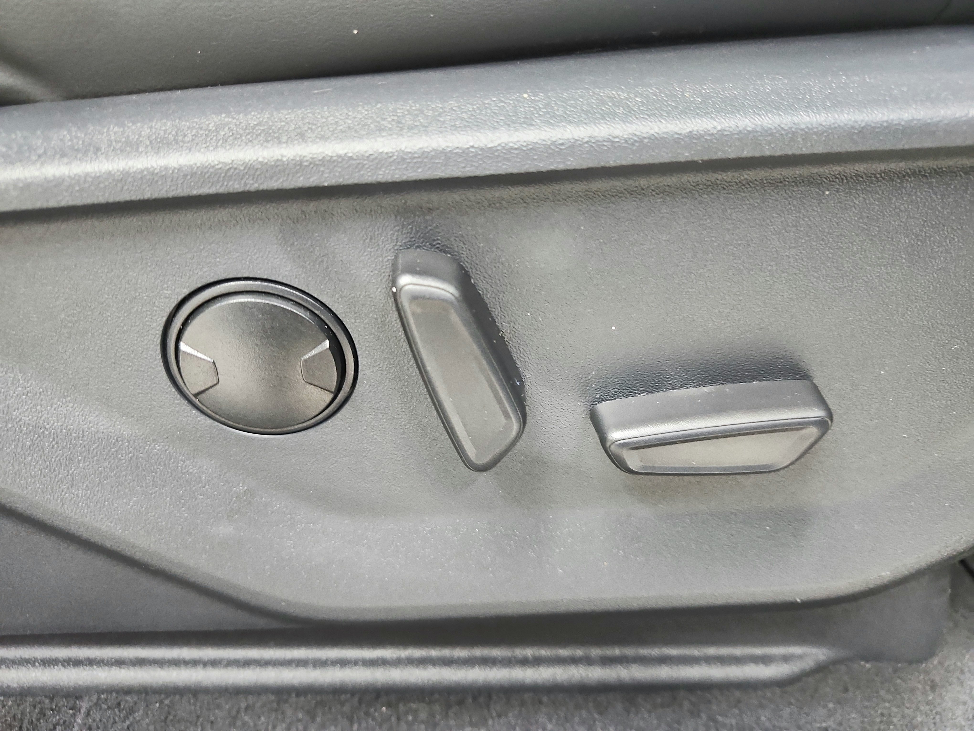 Used 2025 Ford Expedition Active AWD/4WD image 48