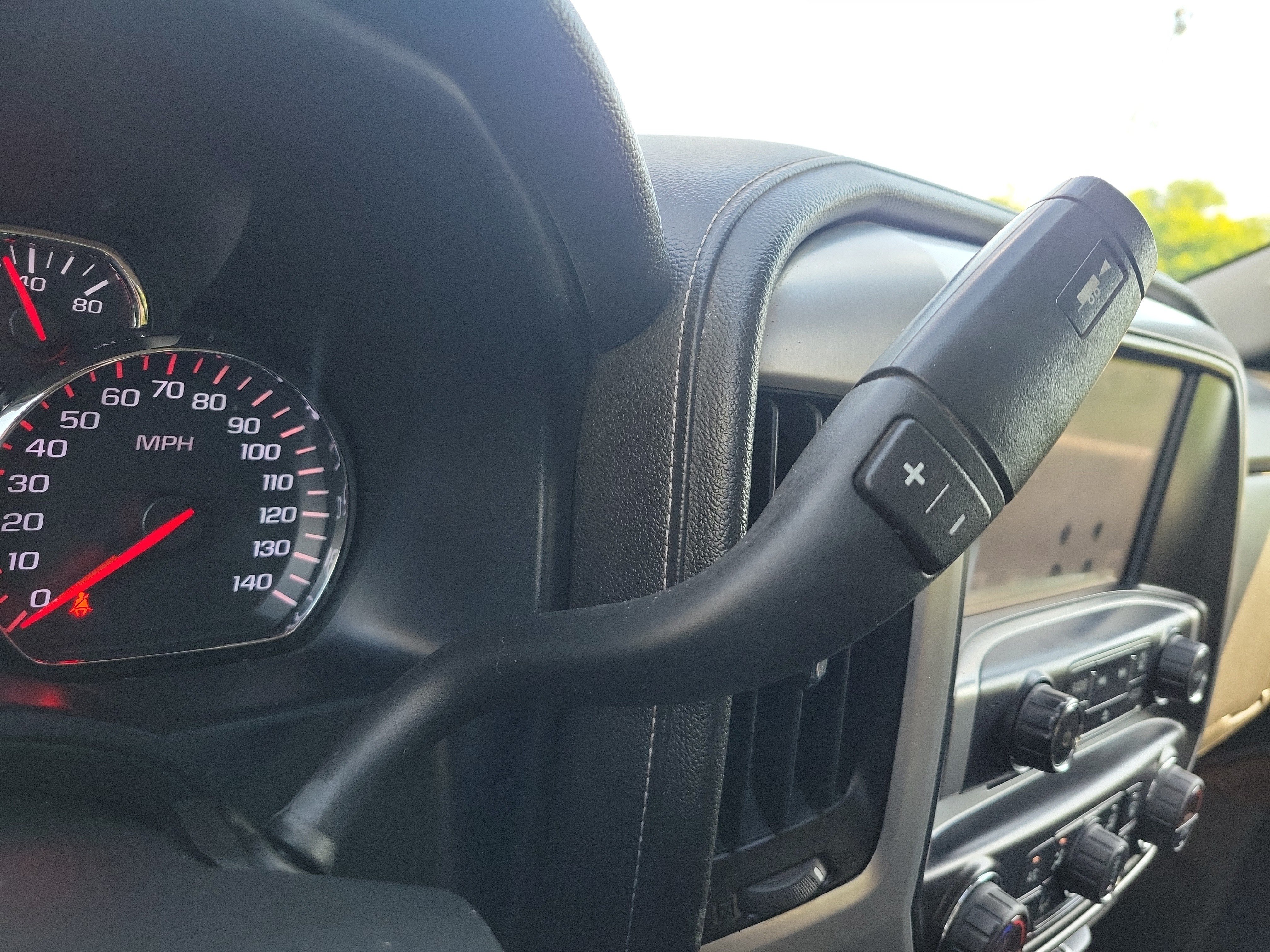 Used 2015 GMC Sierra 2500 SLE w/ SLE Preferred Package AWD/4WD image 24