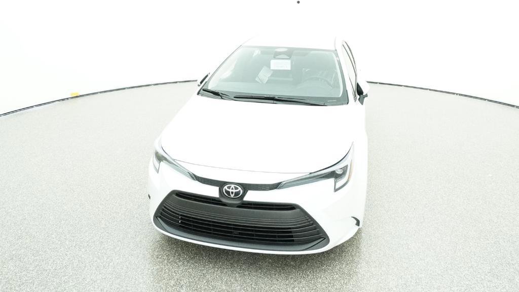 New 2026 Toyota Corolla LE image 2