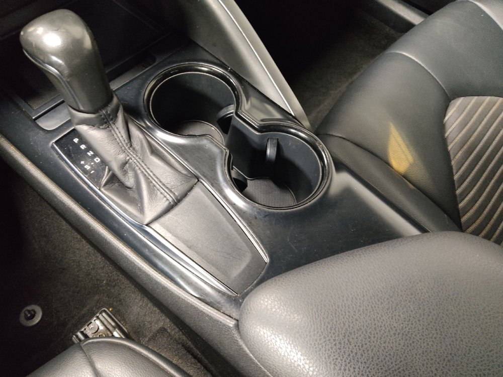 Used 2019 Toyota Camry SE FWD image 26