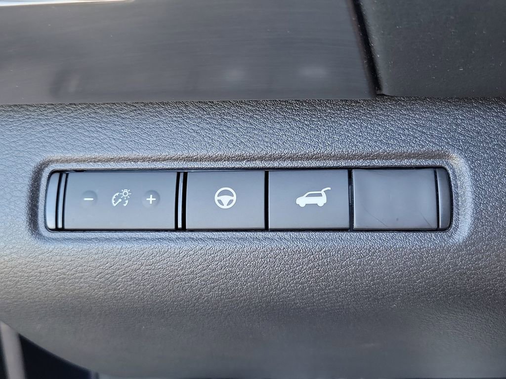 Used 2023 Nissan Pathfinder SL w/ Black Appearance Package FWD image 18