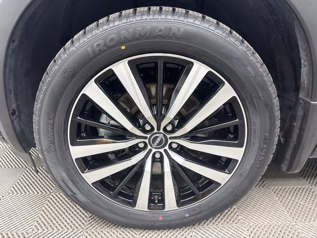 Used 2025 Nissan Pathfinder Platinum FWD image 35