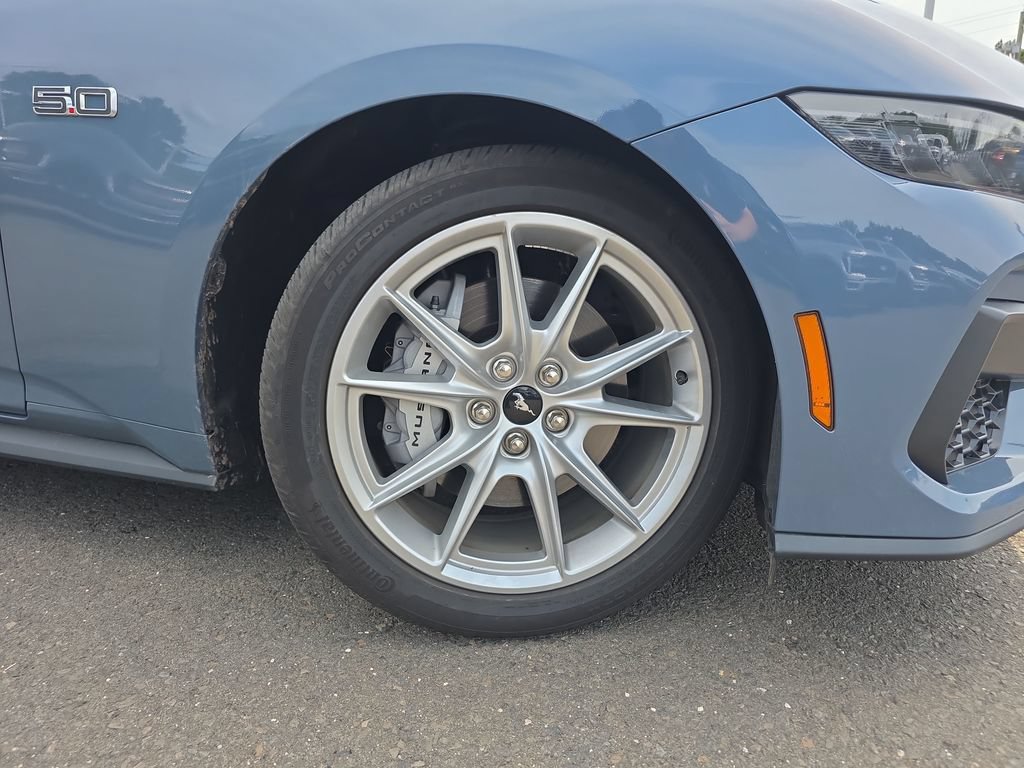 Used 2025 Ford Mustang GT Premium RWD image 10