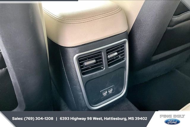 Used 2023 Chrysler 300 Touring L image 24