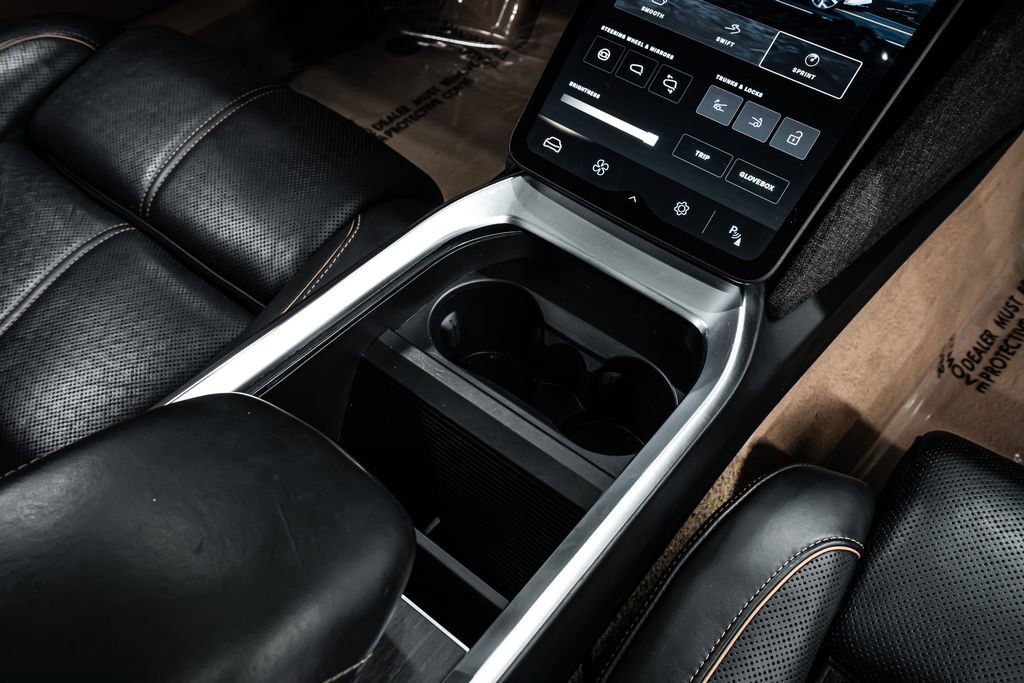 Used 2022 Lucid Air Grand Touring image 25