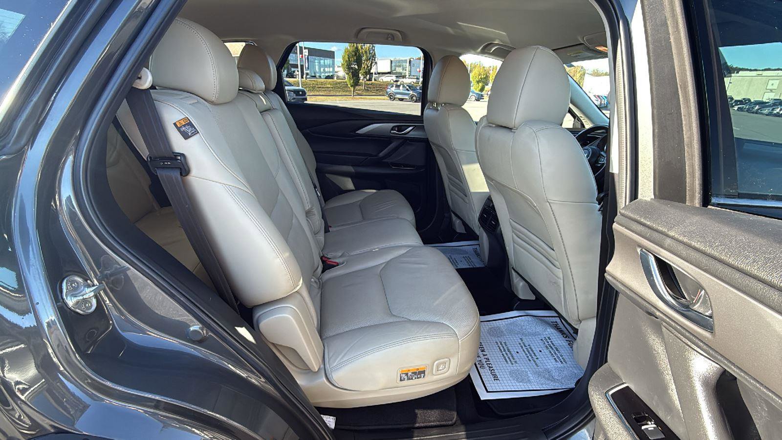 Used 2022 MAZDA CX-9 Touring image 21