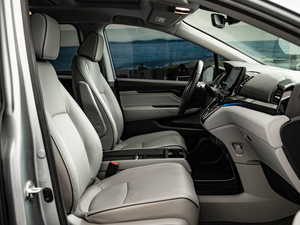 Used 2024 Honda Odyssey Elite image 25