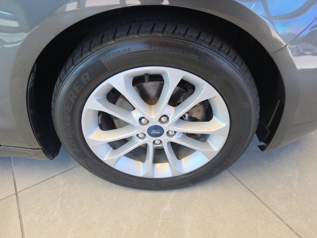 Used 2020 Ford Fusion SE FWD image 57