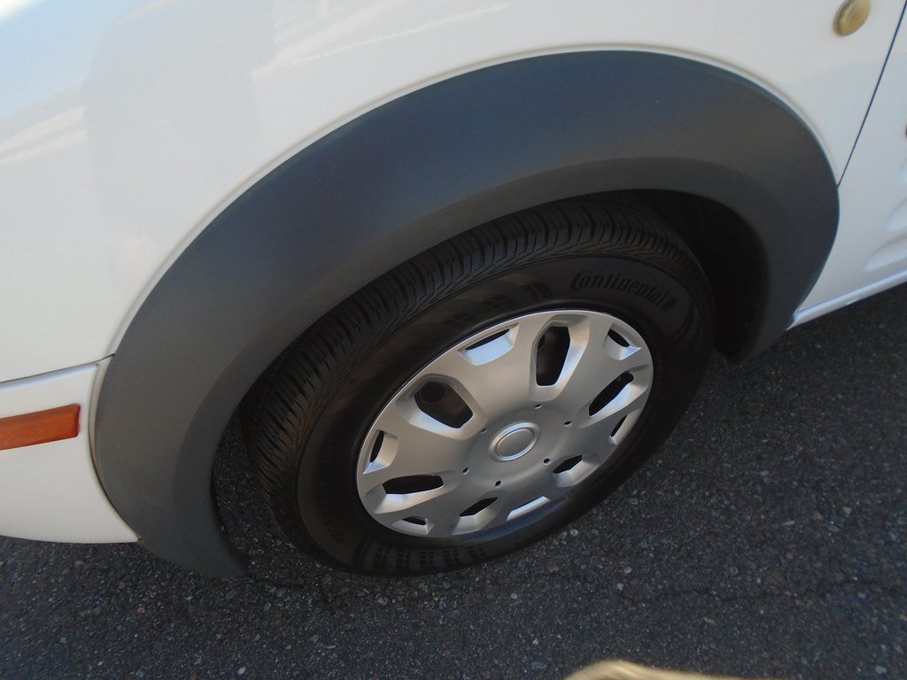 Used 2010 Ford Transit Connect XLT FWD image 9