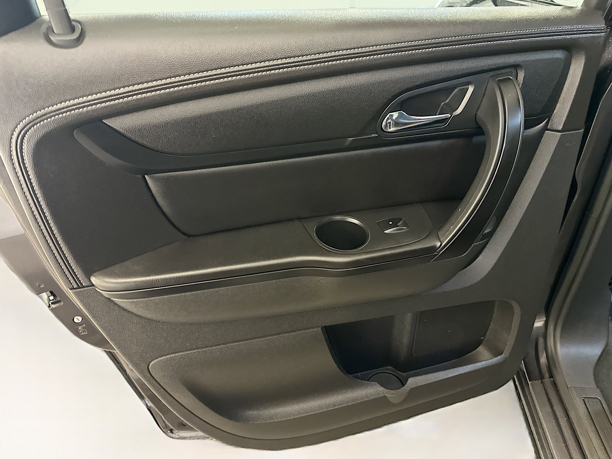 Used 2016 Chevrolet Traverse LT image 26