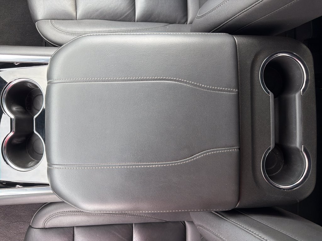 Used 2025 Chevrolet Tahoe Z71 AWD/4WD image 25