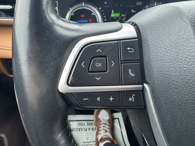 Used 2022 Toyota Highlander Platinum image 16