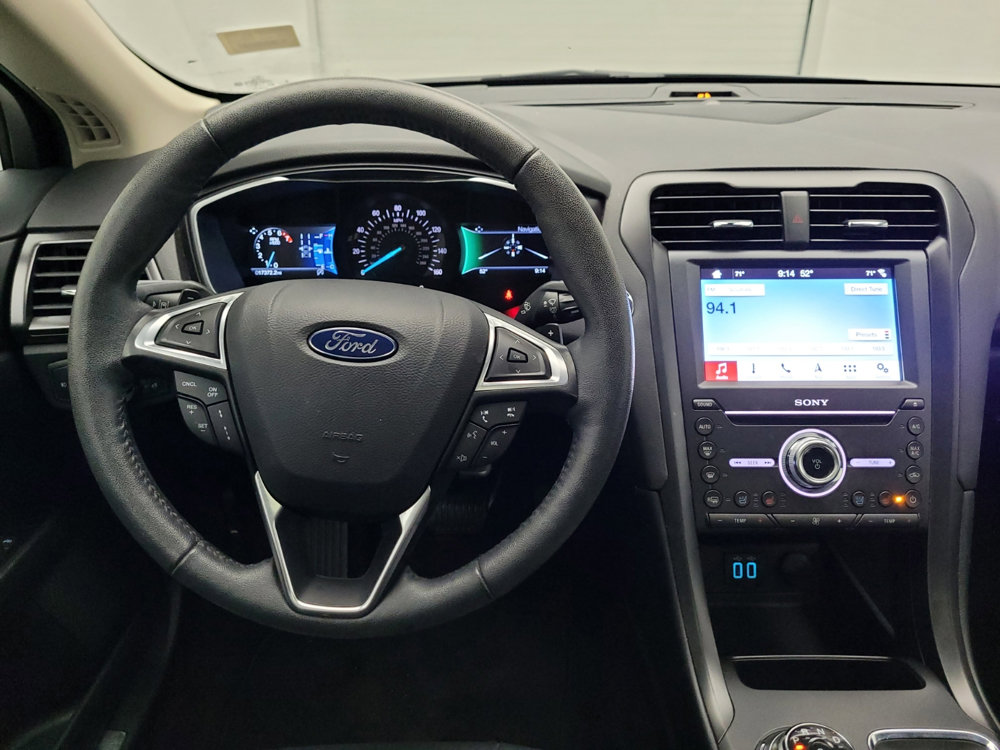 Used 2019 Ford Fusion Titanium image 22