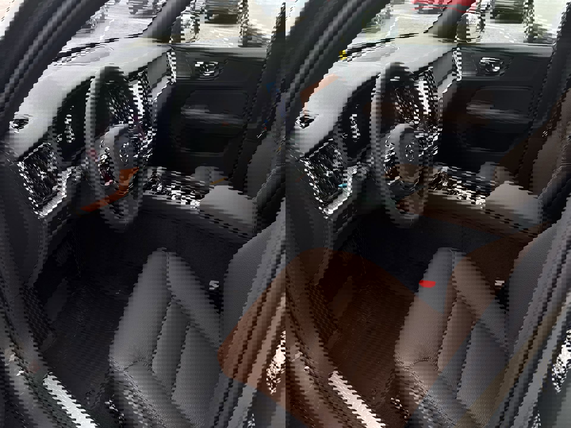 New 2026 Volvo V60 B5 Cross Country Plus w/ Climate Package image 10