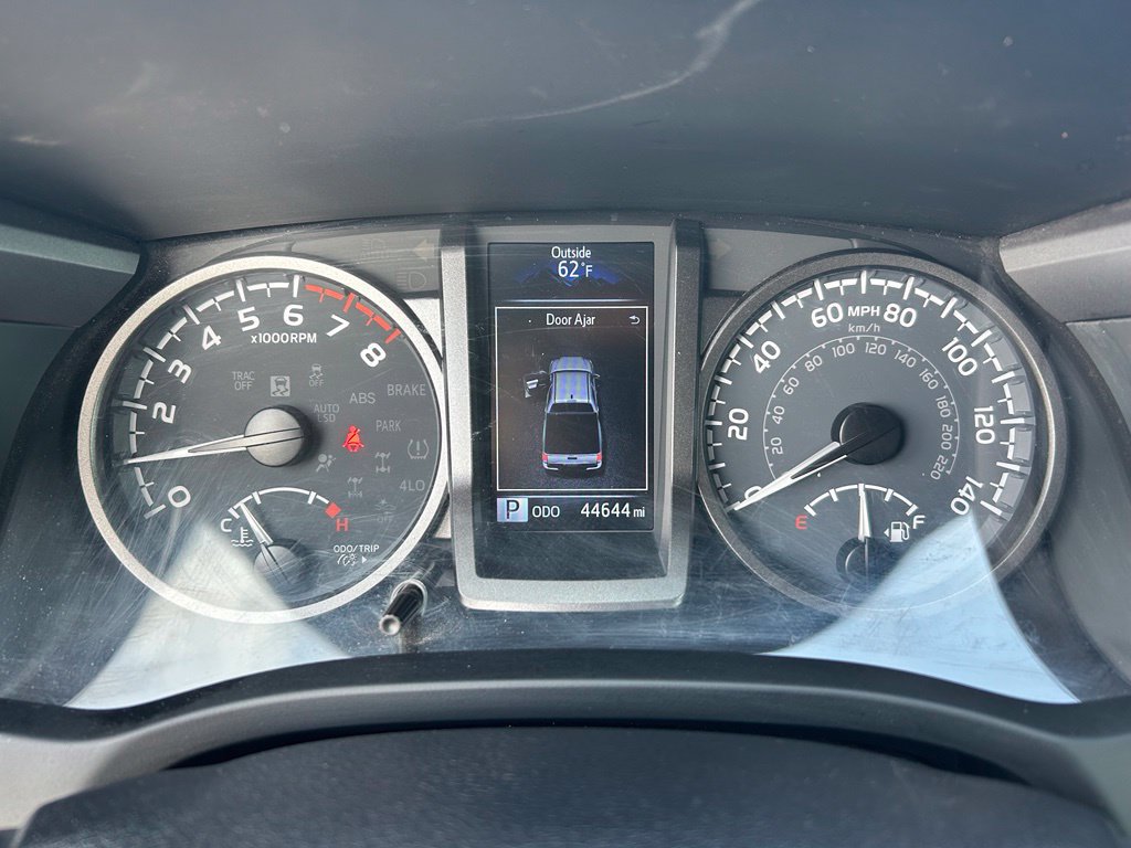 Used 2023 Toyota Tacoma TRD Sport AWD/4WD image 15