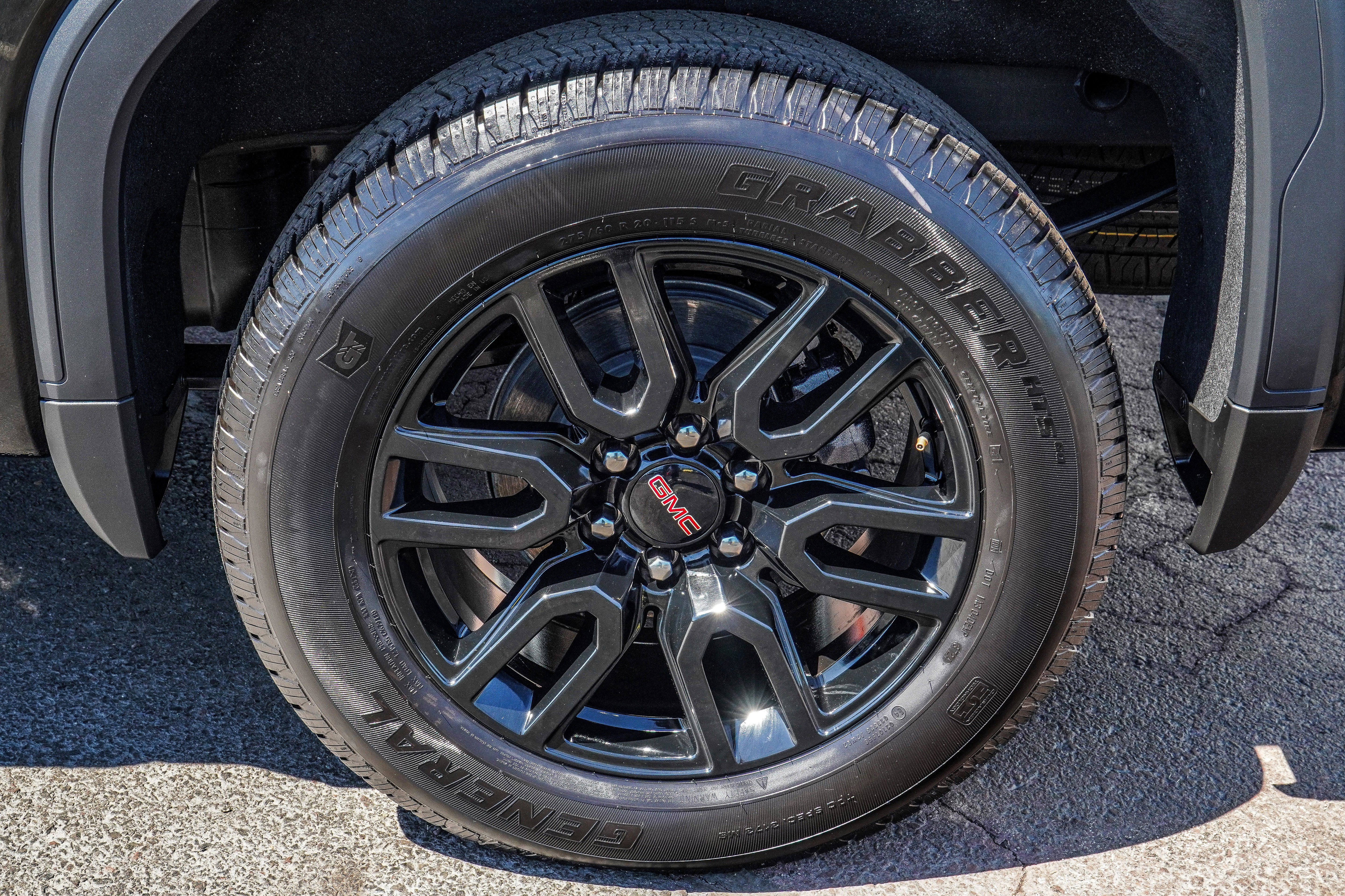 Used 2025 GMC Sierra 1500 Elevation w/ Elevation Premium Package image 13