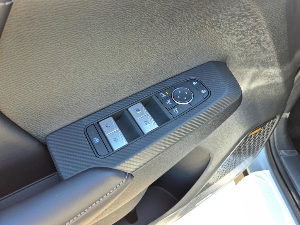 New 2026 Mitsubishi Outlander SE image 24