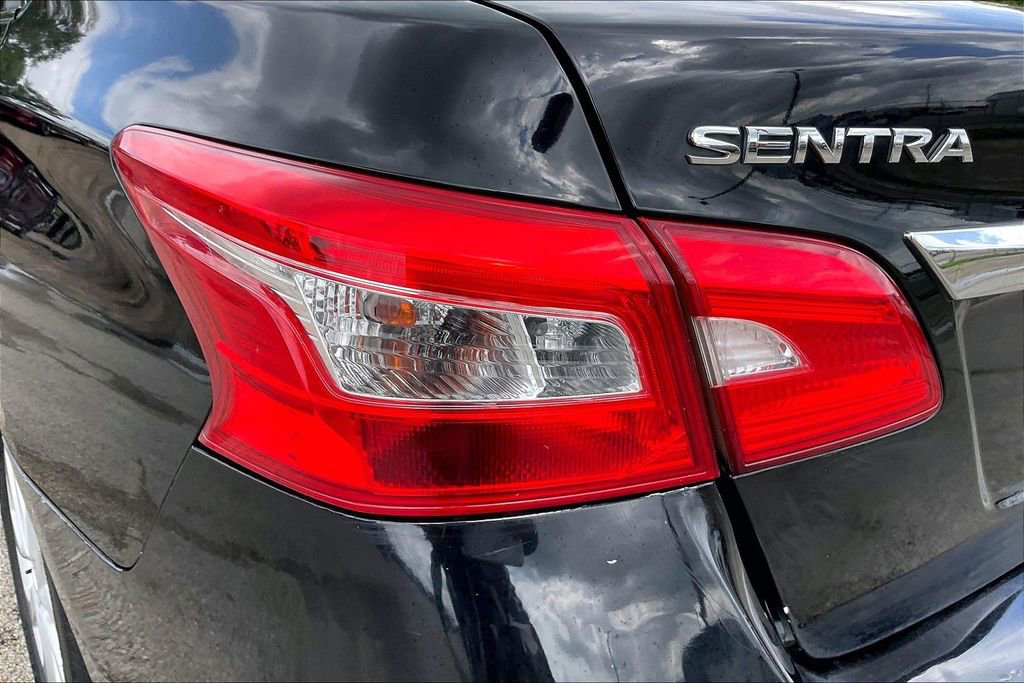 Used 2018 Nissan Sentra SV FWD image 20
