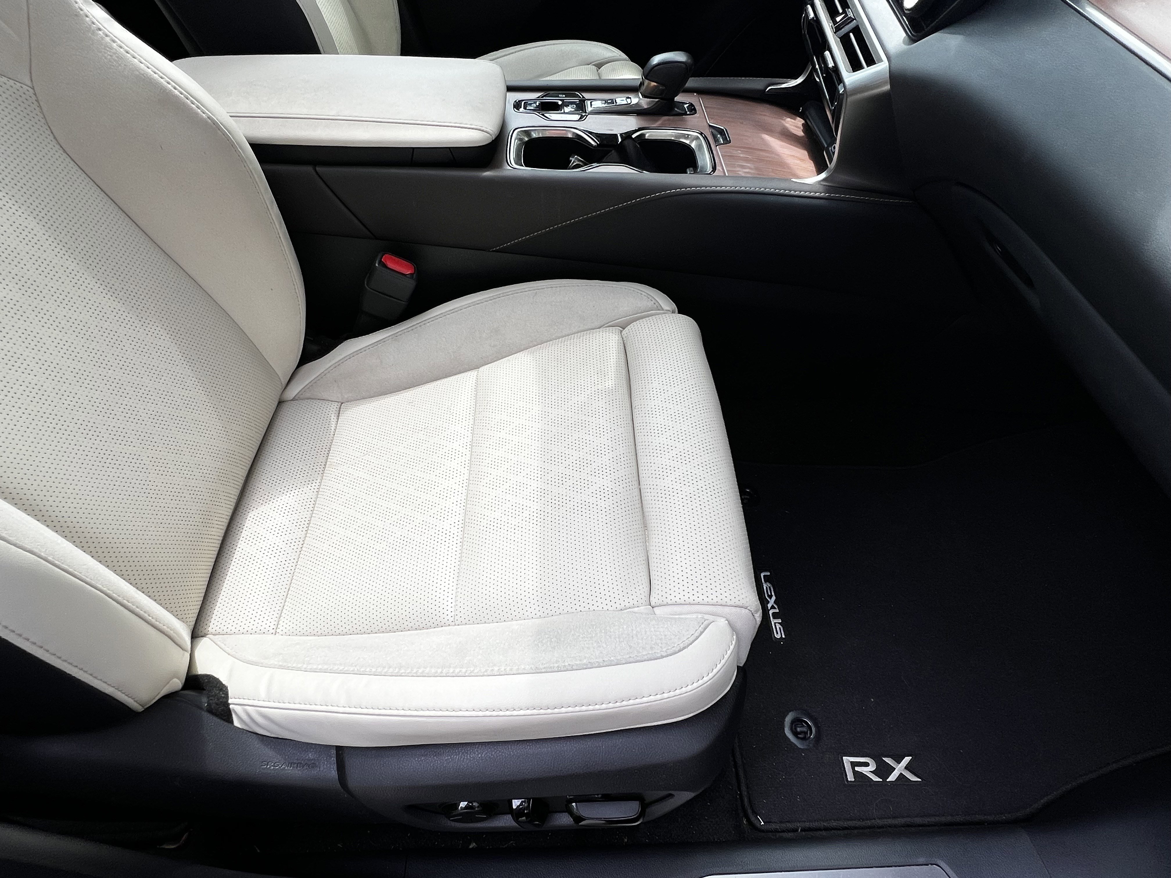Used 2024 Lexus RX 350 FWD w/ Convenience Package image 44