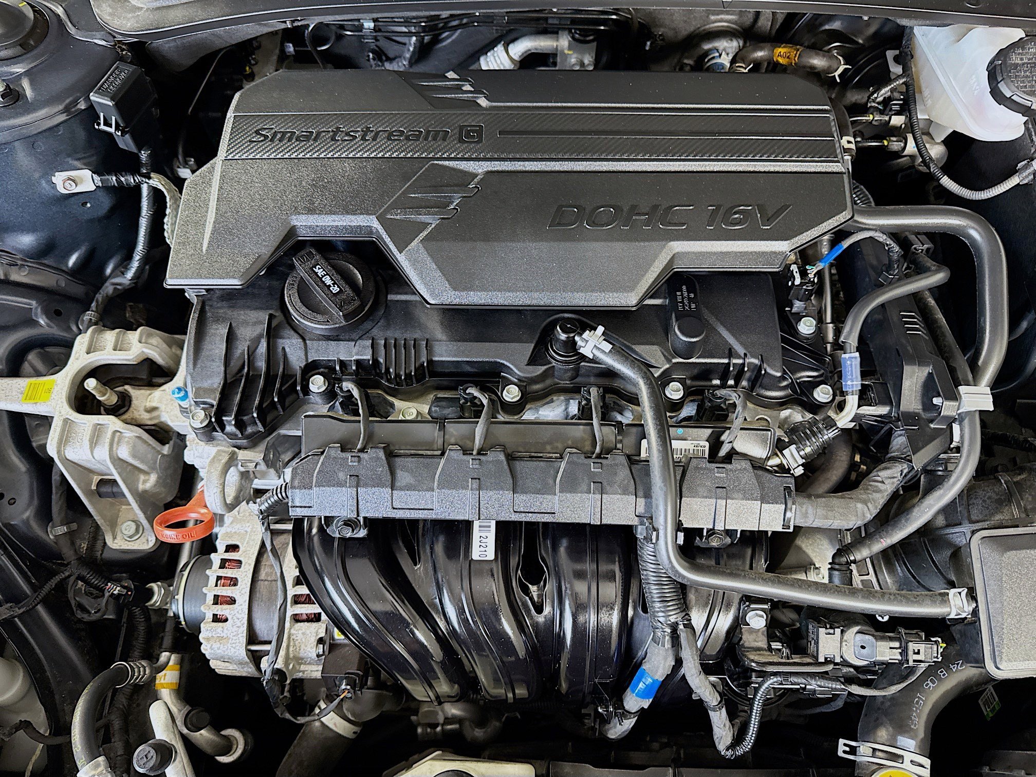 Used 2024 Hyundai Elantra SEL w/ Convenience Package image 39