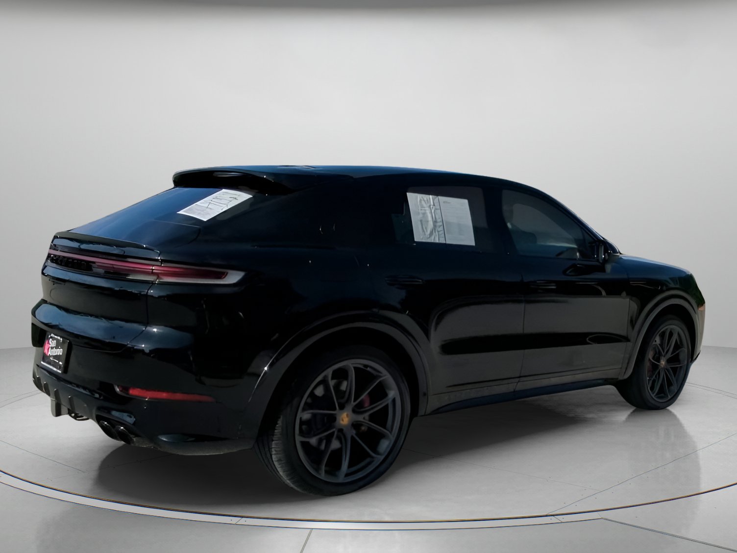 Used 2024 Porsche Cayenne S AWD/4WD image 29
