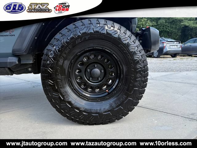 Used 2024 Jeep Gladiator Mojave w/ Convenience Group AWD/4WD image 6