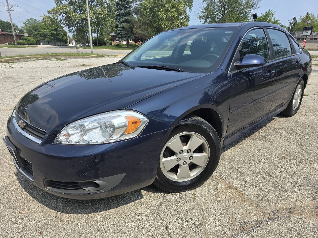 Used 2011 Chevrolet Impala LT FWD image 1