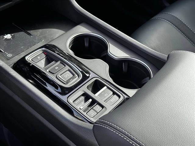 New 2025 Honda Pilot Touring image 14