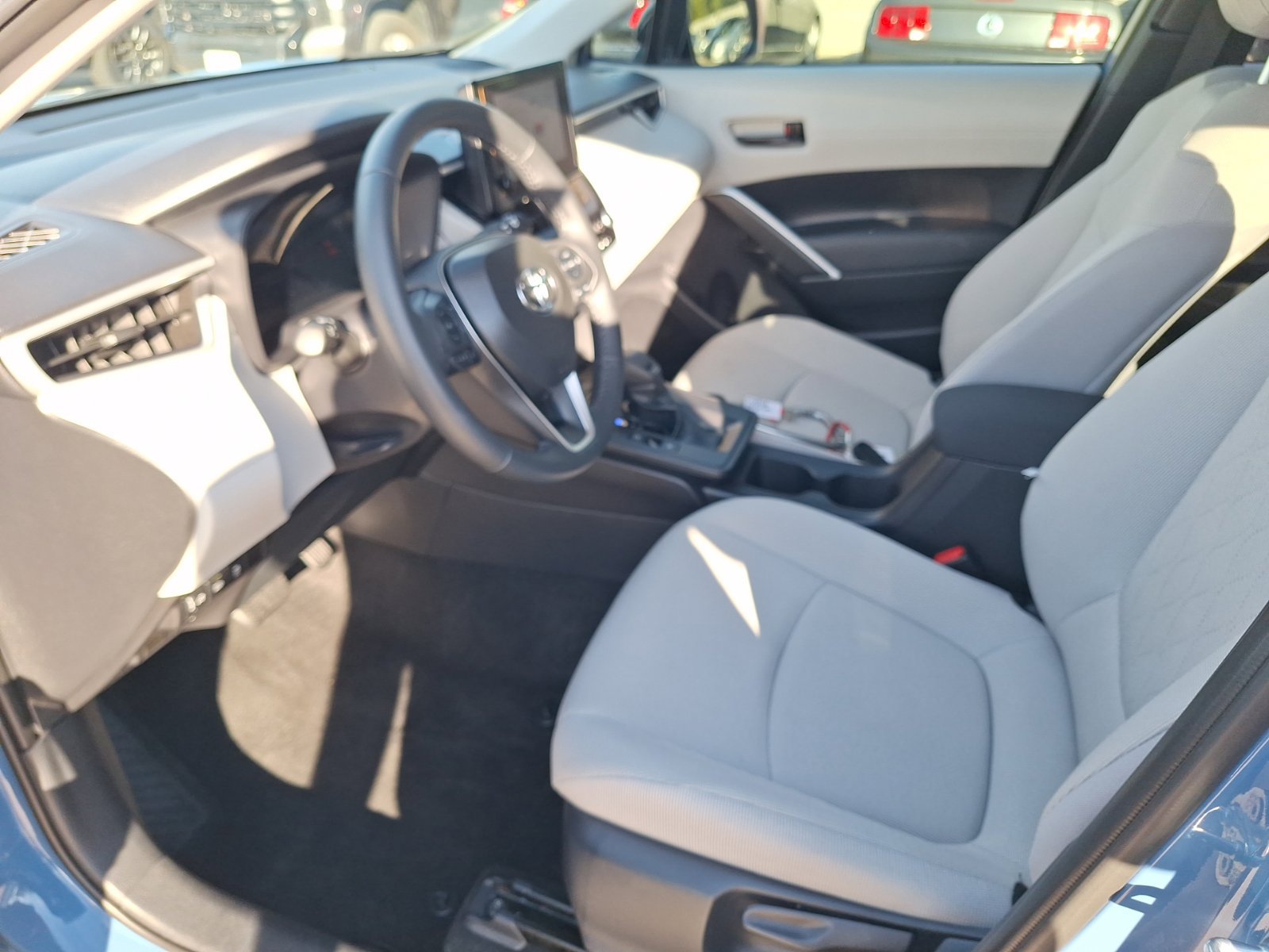 Used 2026 Toyota Corolla Cross LE w/ Moonroof Package FWD image 15