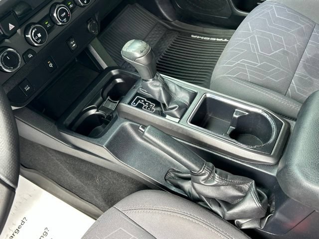Used 2017 Toyota Tacoma TRD Sport w/ Tow Package (A/T) AWD/4WD image 48
