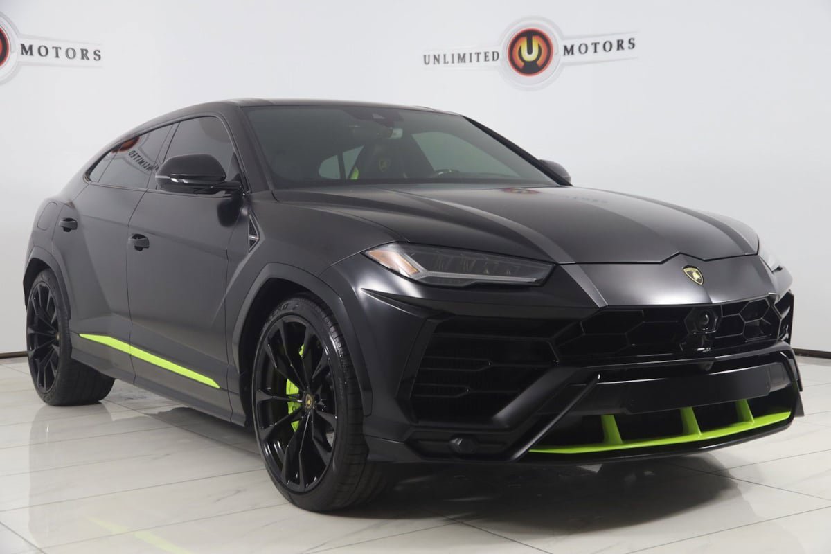 Used 2022 Lamborghini Urus AWD/4WD image 35