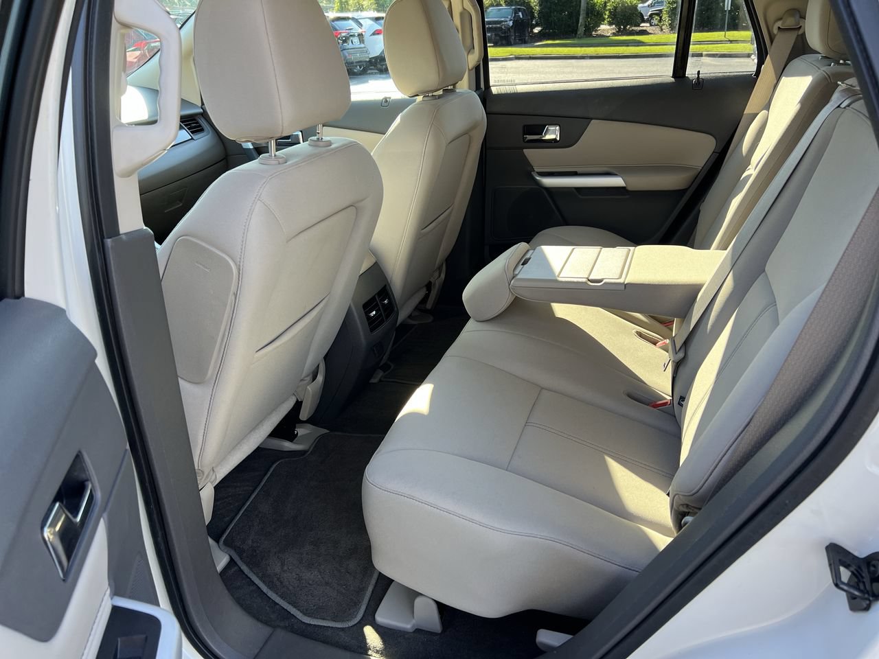 Used 2013 Ford Edge SE FWD image 33