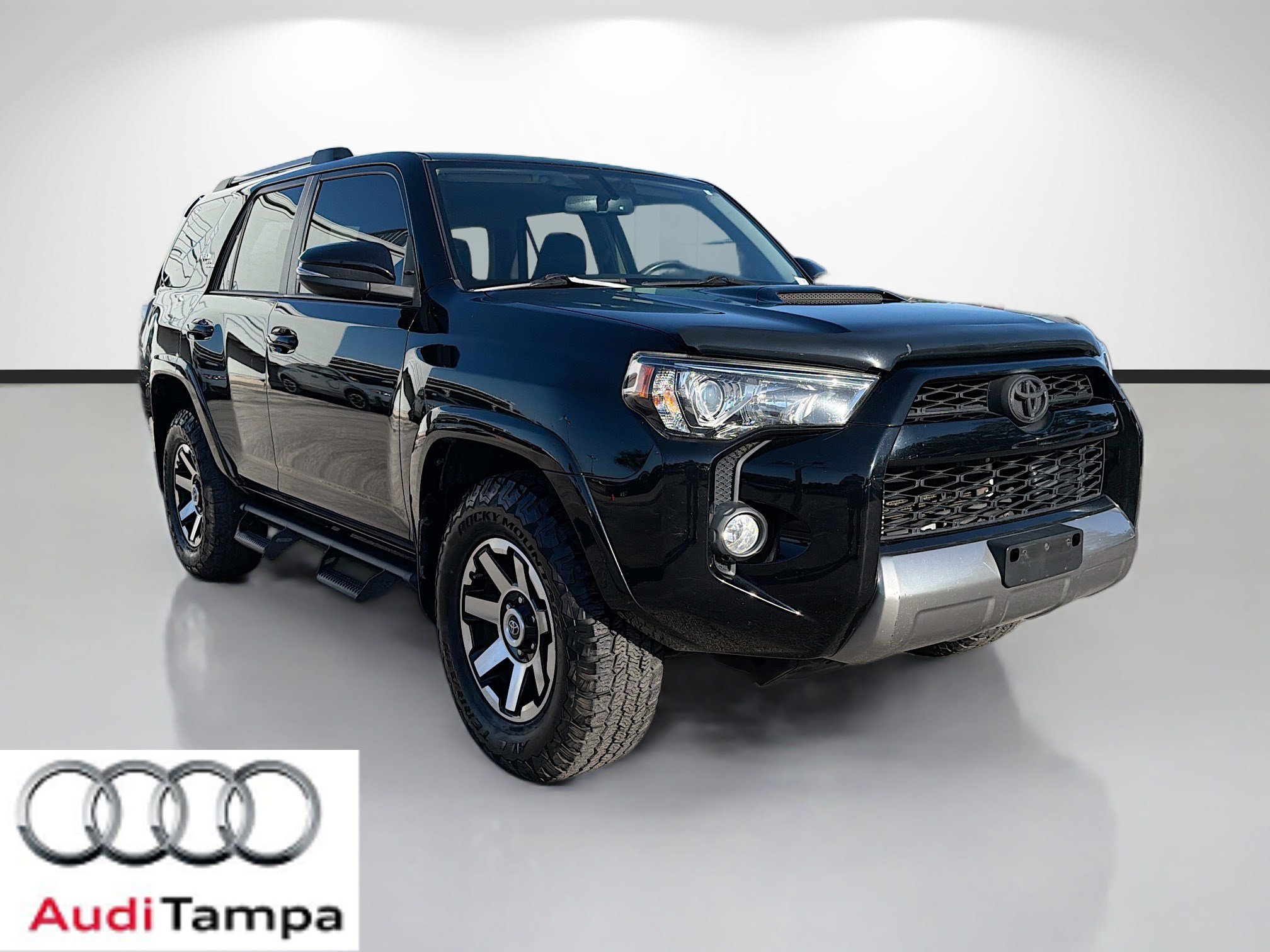 Used 2018 Toyota 4Runner TRD Off-Road Premium w/ Convenience Package AWD/4WD image 1