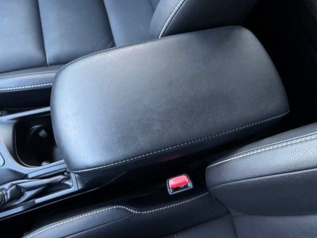 Used 2018 Toyota RAV4 Limited AWD/4WD image 18