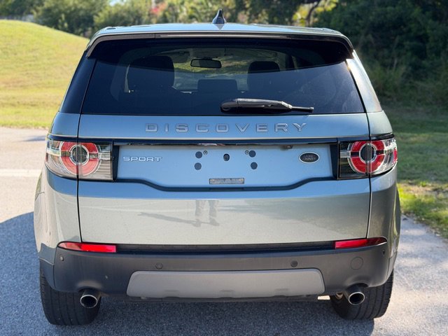 Used 2017 Land Rover Discovery Sport SE AWD/4WD image 4