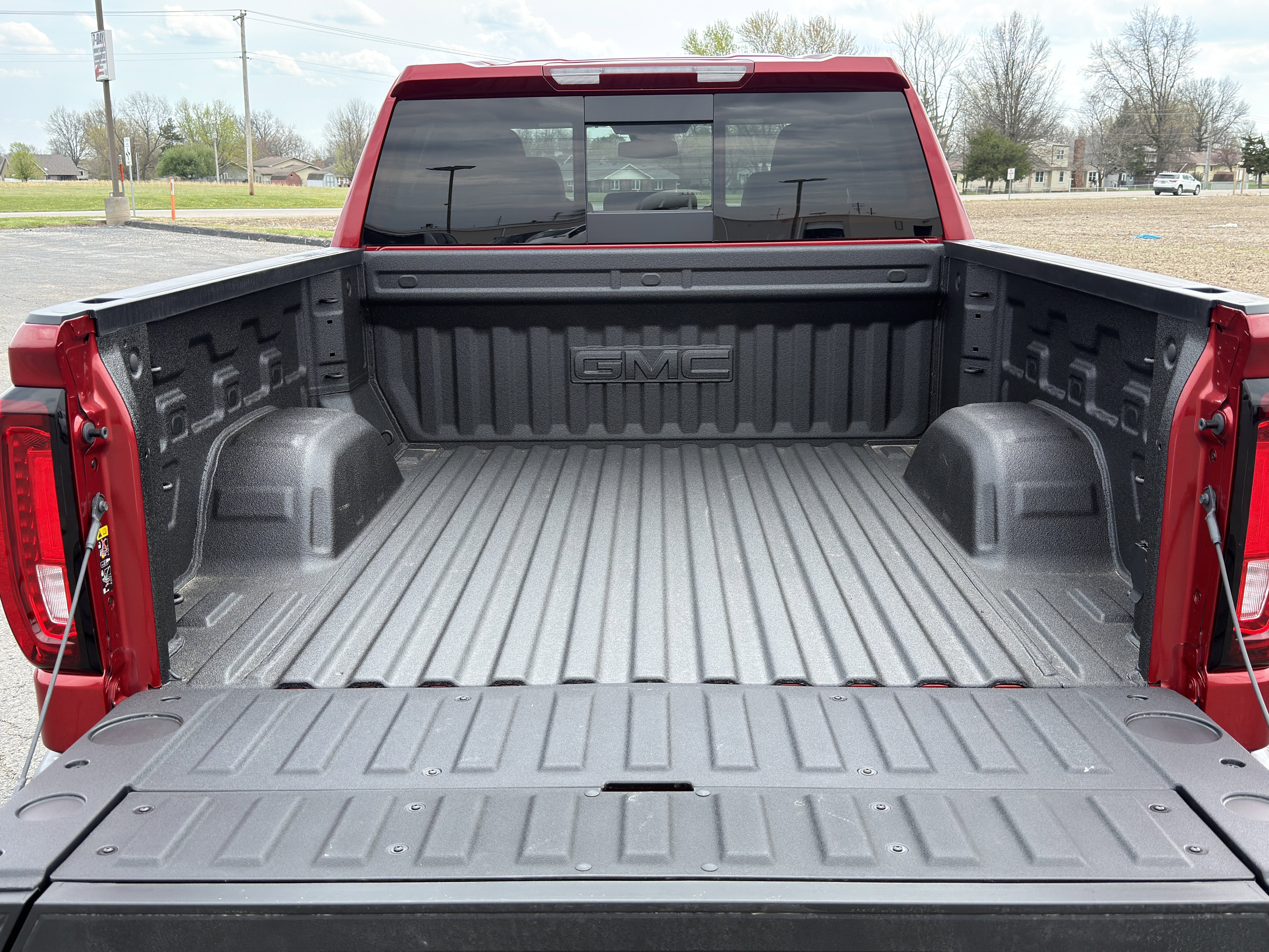 New 2026 GMC Sierra 1500 SLT w/ SLT Premium Package image 13