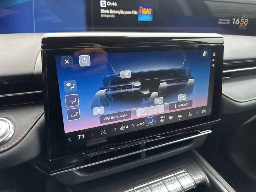 New 2026 Lincoln Nautilus Reserve image 19