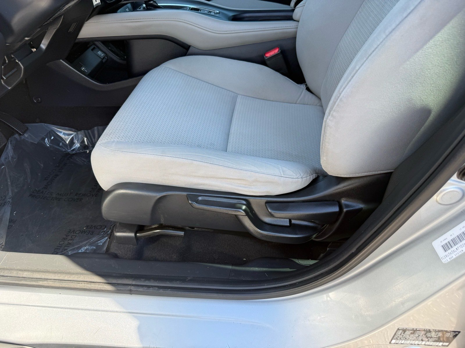 Used 2020 Honda HR-V LX image 13