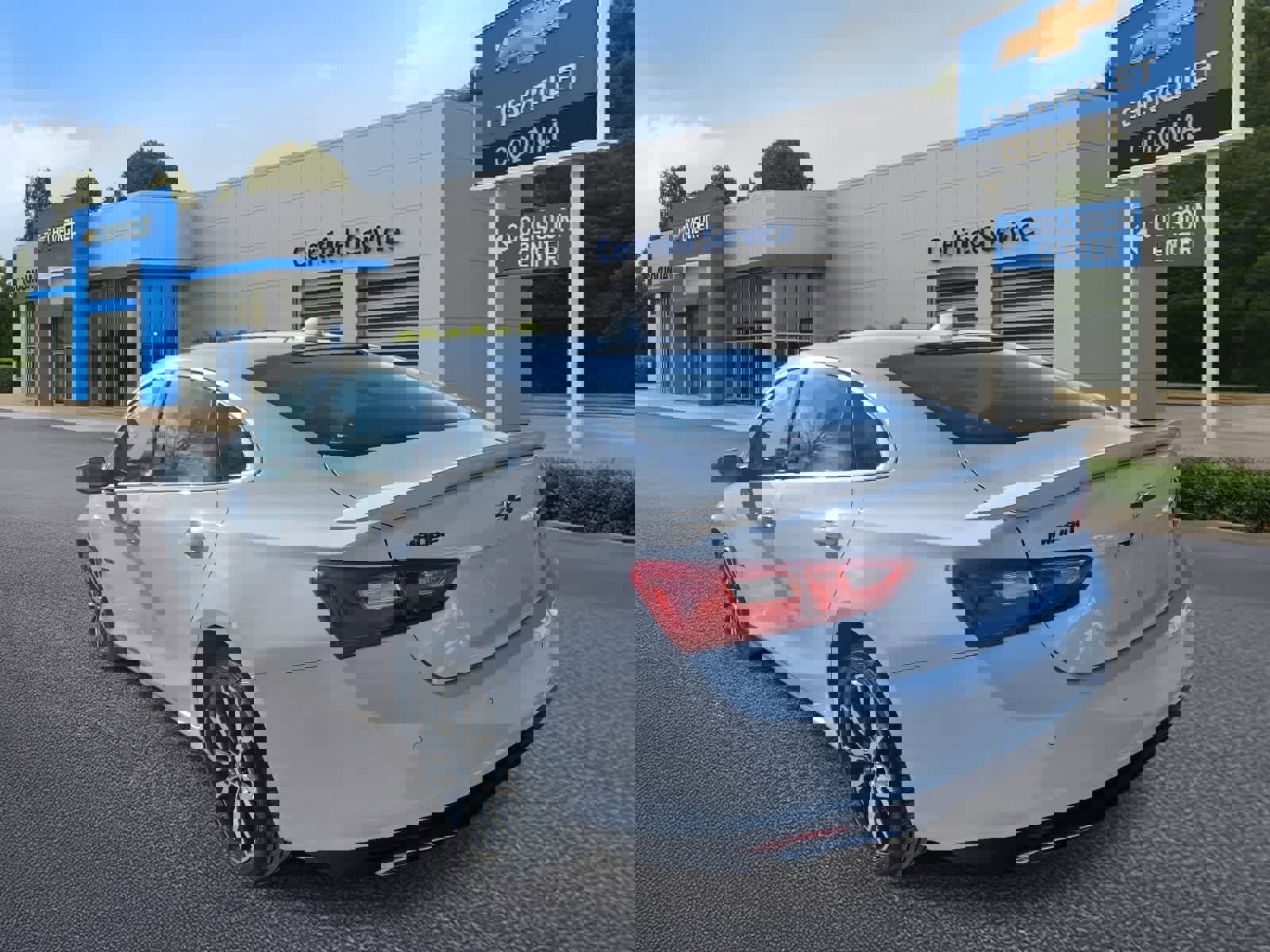 Used 2025 Chevrolet Malibu RS image 5