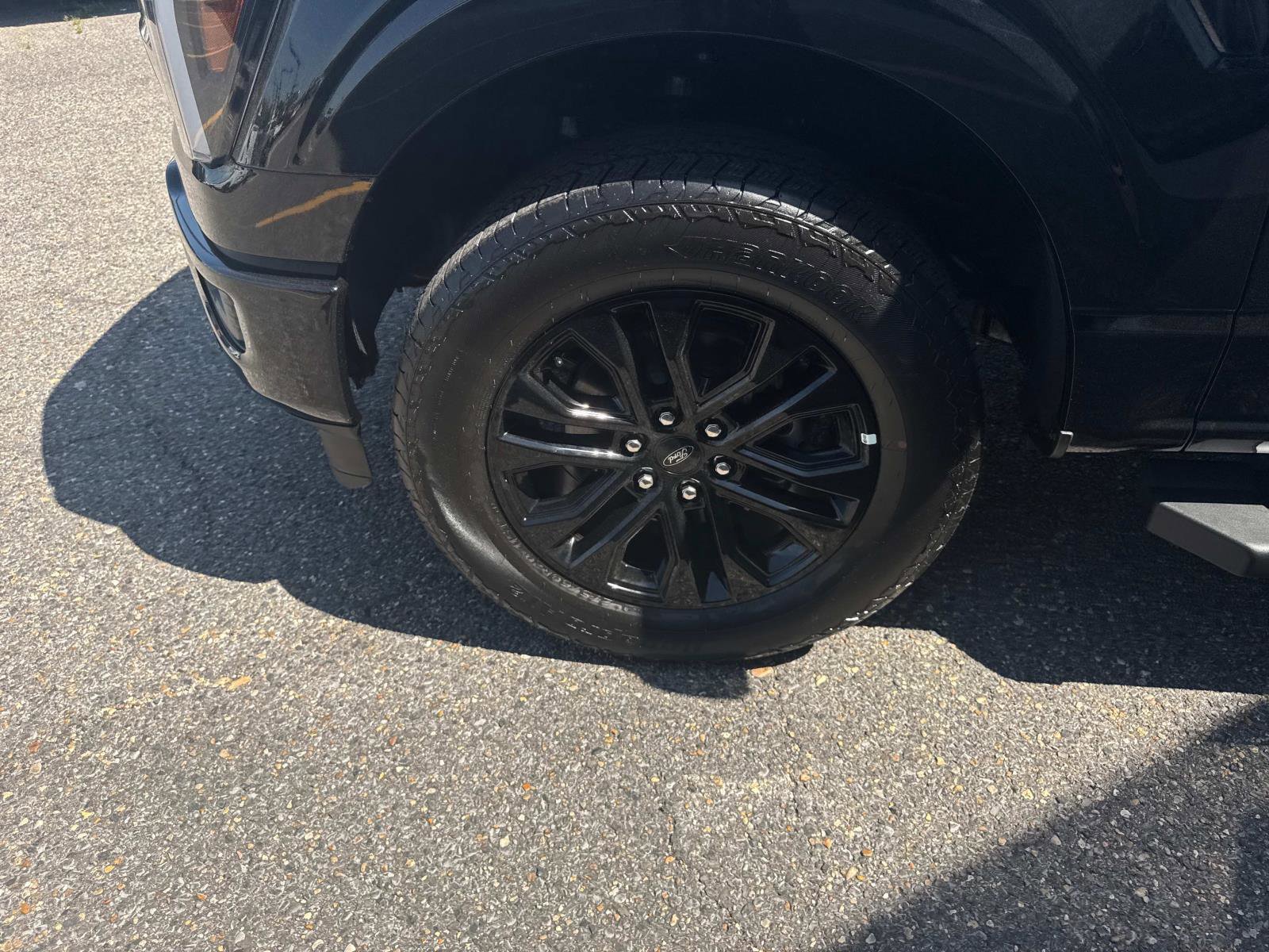 New 2025 Ford F150 Lariat w/ Equipment Group 502A High image 3